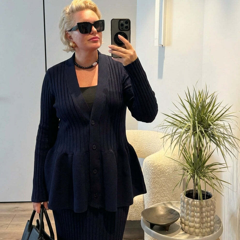 Studio Gerippter Peplum-Cardigan – Navy