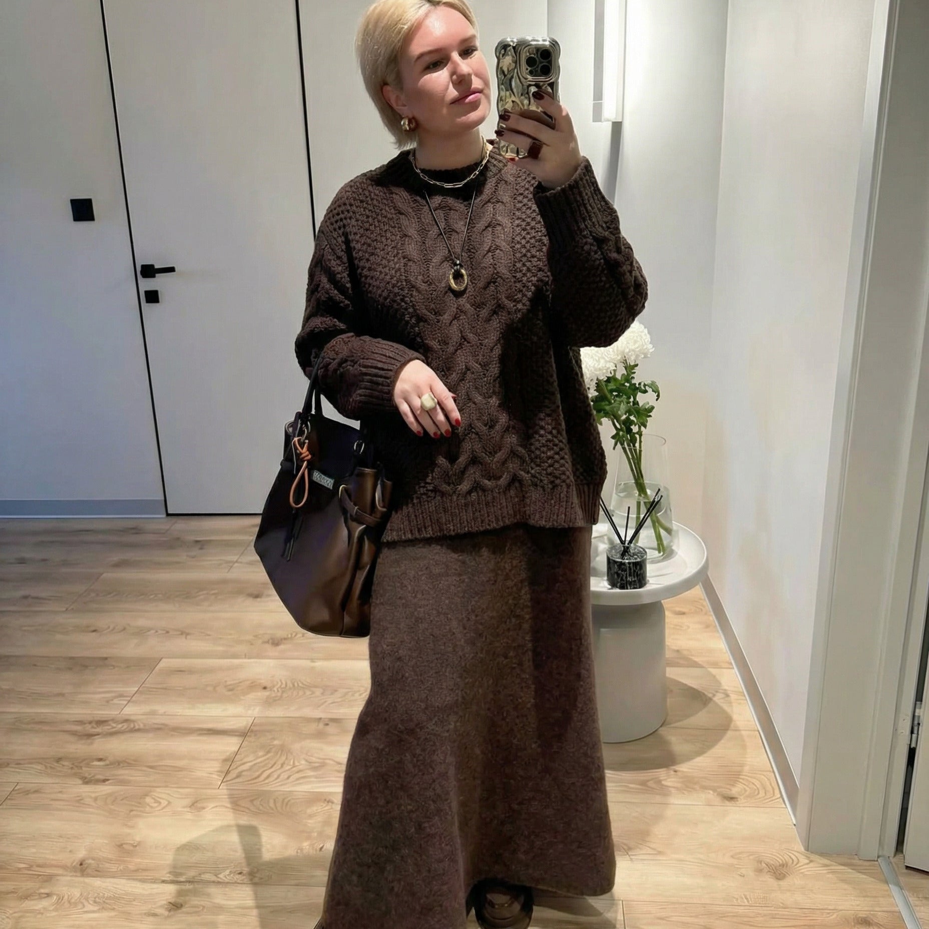 Essential Pullover im Zopfmuster – Braun