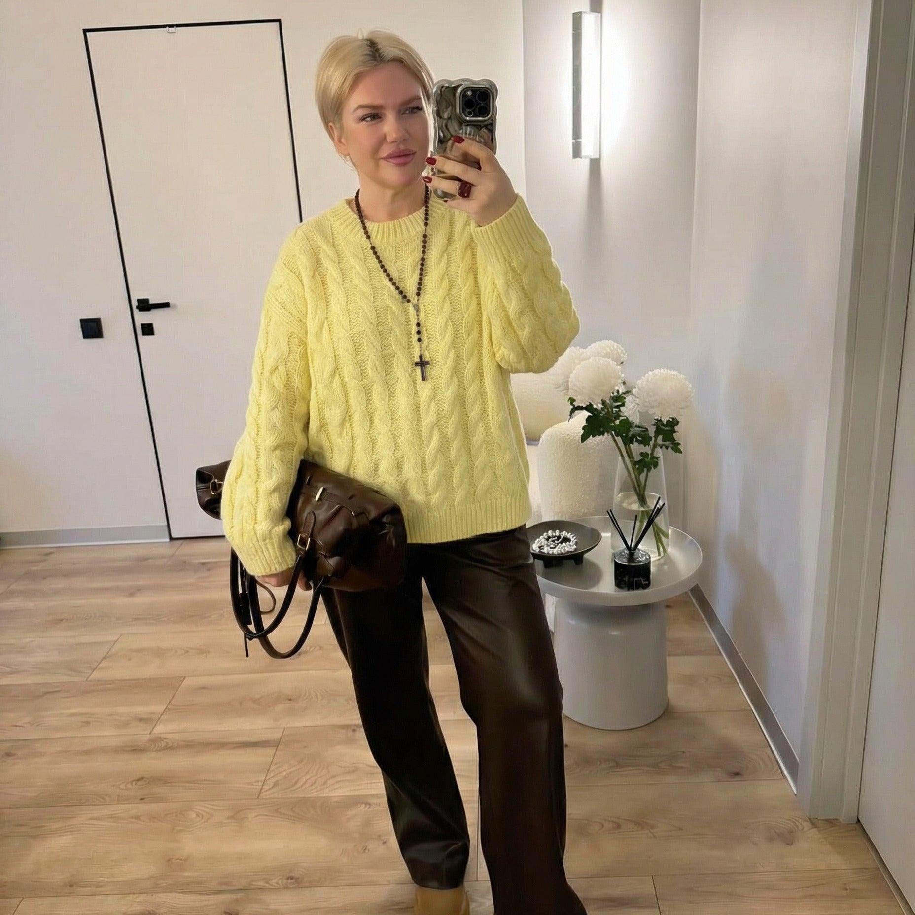 Essential Pullover im Zopfmuster – Gelb