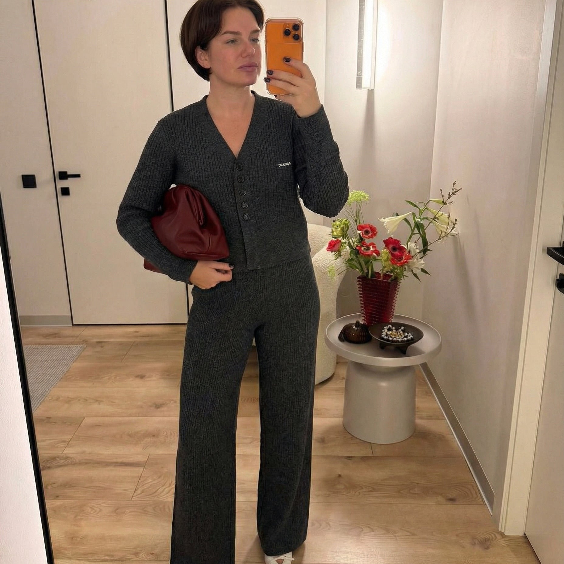 Unverzichtbares Strick-Set mit fünf Knöpfen