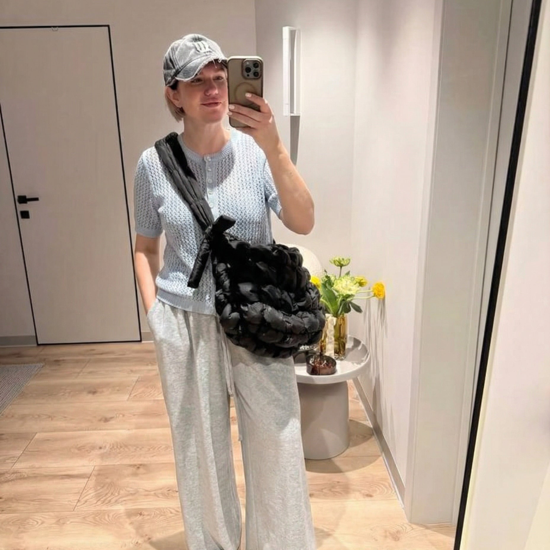 Essential Open-Knit Buttoned Sweater - Blue